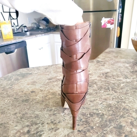 Boutique 9 | BSTRUT Boot - Picture 3 of 8